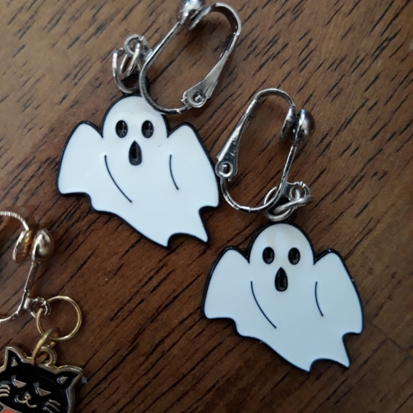 3 pairs Halloween 🎃 clip on earrings - Picture 4 of 4